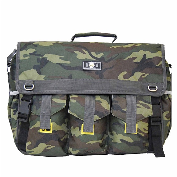 NWT diaper dude deluxe camo messenger diaper bag - Picture 1 of 2